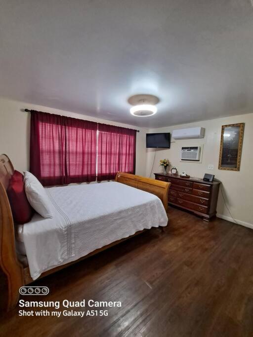 Apartment House *